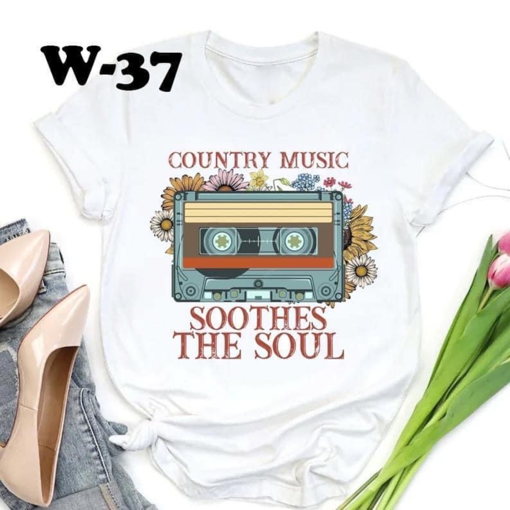 Country music soothes the soul t-shirt.